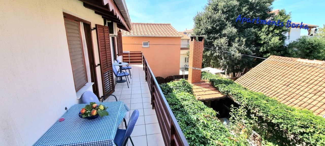Apartments Borka Biograd Na Moru Exterior photo