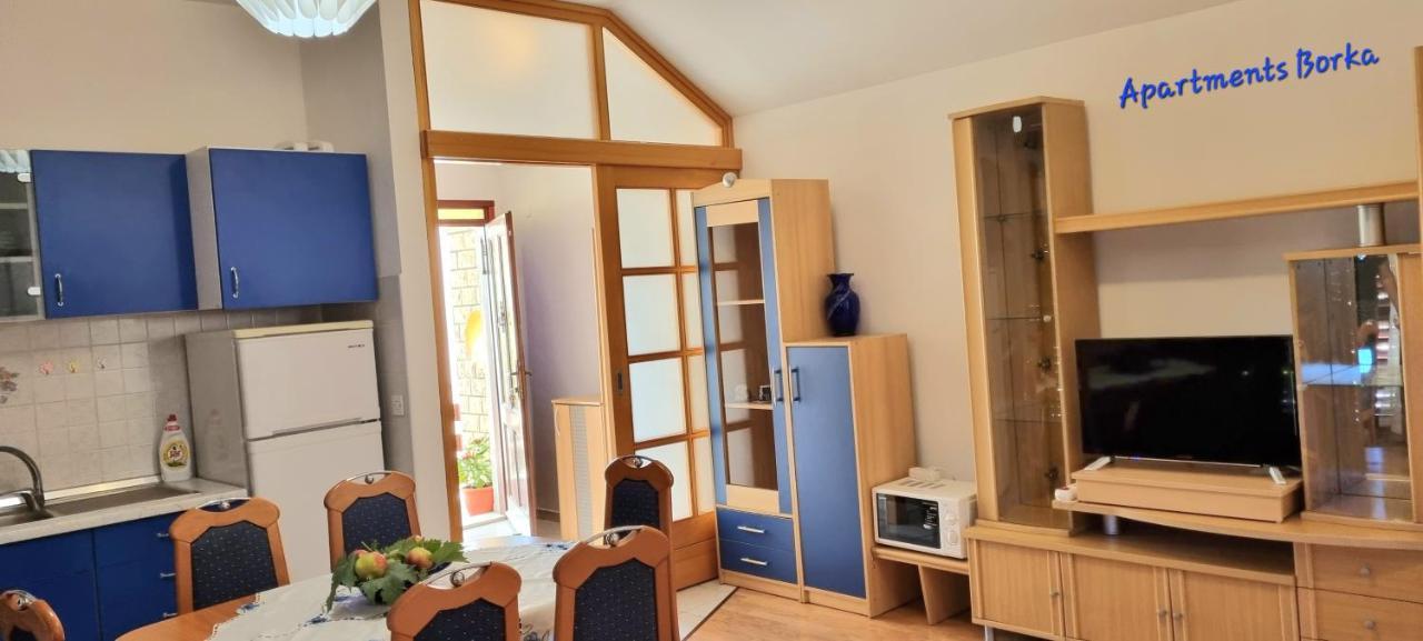 Apartments Borka Biograd Na Moru Exterior photo