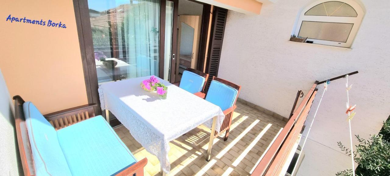 Apartments Borka Biograd Na Moru Exterior photo