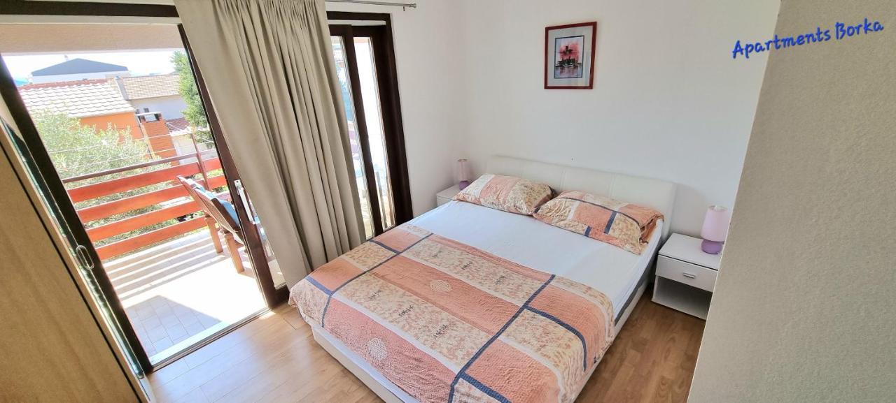 Apartments Borka Biograd Na Moru Exterior photo