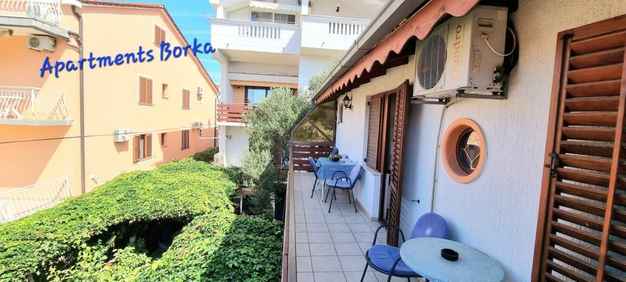 Apartments Borka Biograd Na Moru Exterior photo